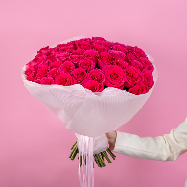 Купить Букет из 65 роз в  с бесплатной доставкой: цена, фото, описание